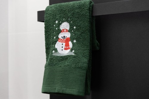 ręcznik świąteczny bałwanek butelkowa zieleń.jpg