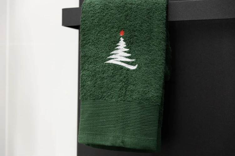 ręcznik świąteczny choinka butelkowa zieleń.jpg