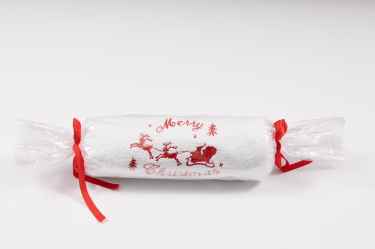 ręcznik świąteczny Merry Christmas i renifery w celofanie.jpg