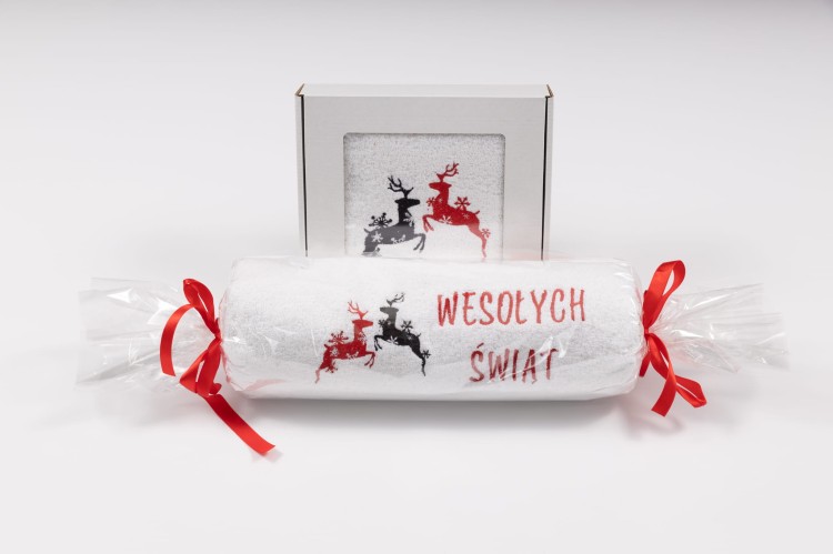 Zestaw świątecznych ręczników 70x140 i 50x100 cm z haftem reniferów i napisem Wesołych Świąt – duży w celofanie, mały w pudełku z okienkiem
