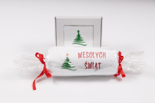 Zestaw świątecznych ręczników 70x140 i 50x100 cm z haftem choinki i napisem Wesołych Świąt – duży w celofanie, mały w pudełku z okienkiem