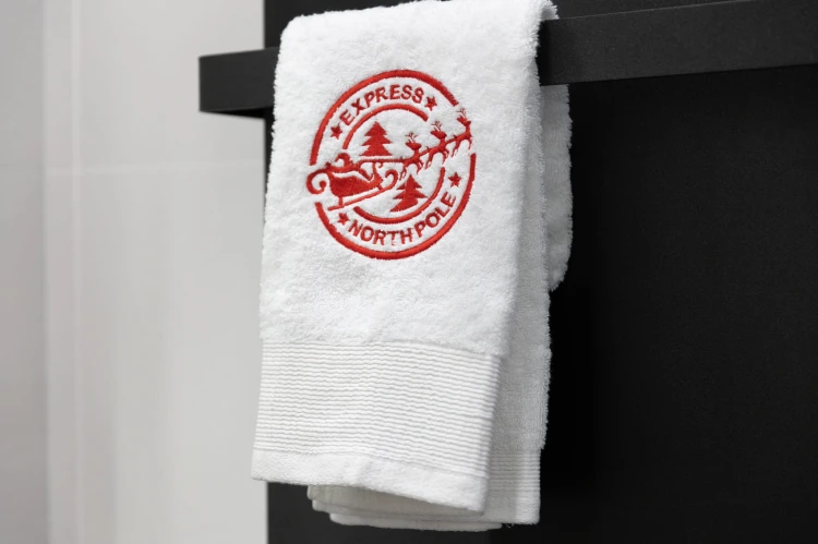 ręcznik świąteczny znaczek pocztowy.jpg