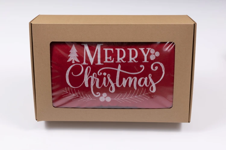 Świąteczna poduszka dekoracyjna 30x50 cm z welwetu cegiełki z haftem Merry Christmas i antyalergicznym wypełnieniem