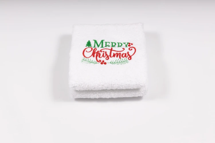 Świąteczny ręcznik do rąk 50x100 cm z haftem Merry Christmas