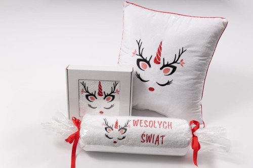 Zestaw świąteczny  jednorożec z białą poduszką.jpg