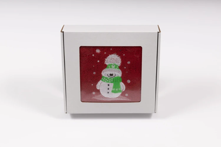 ręcznik świąteczny bałwanek czerwony.jpg