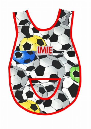 Bawełniany fartuszek do przedszkola  z wzorem w piłki nożne, football i dużym personalizowanym haftem imienia oraz nazwiska dziecka, czerwona lamówka
