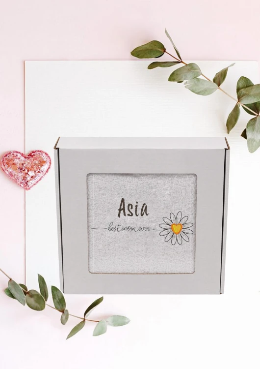 Ręcznik z haftem na Dzień Mamy.jpg