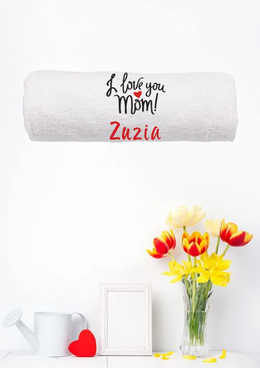 Ręcznik z personalizowanym haftem na Dzień Mamy biały, bawełna frotte 500 g,  zapakowany na prezent