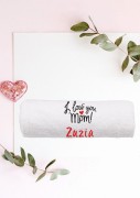 Ręcznik z personalizowanym haftem na Dzień Mamy biały, bawełna frotte 500 g,  zapakowany na prezent