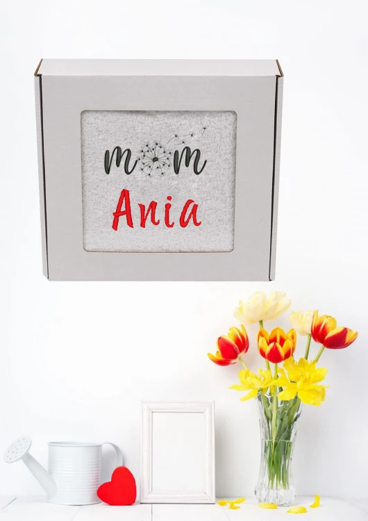 Ręcznik z haftem na Dzień Mamy.jpg