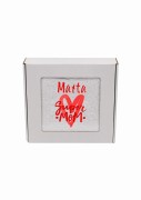 Ręcznik z personalizowanym haftem na Dzień Mamy biały, bawełna frotte 500 g,  zapakowany na prezent w pudełko z okienkiem