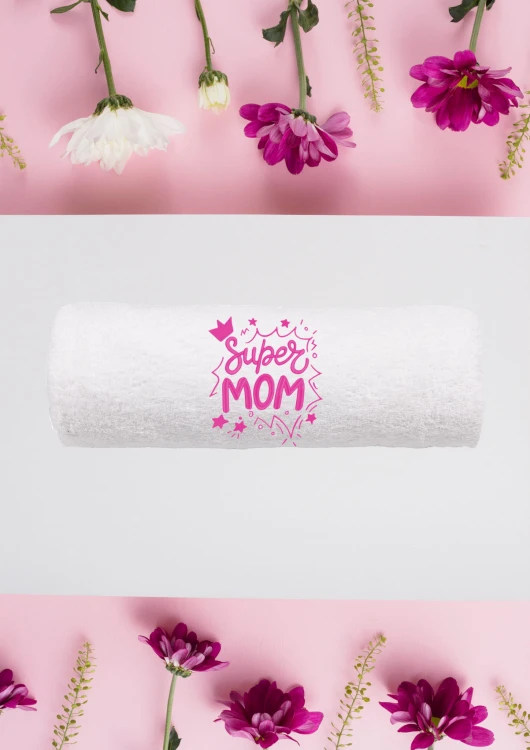 Ręcznik z personalizowanym haftem na Dzień Mamy biały