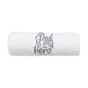 Biały ręcznik z haftem dla taty "Dad is my Hero" 50x100 cm.