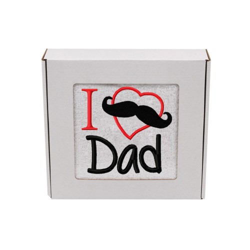 Biały ręcznik z haftem dla taty "I love Dad" 50x100 cm.
