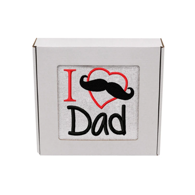 Biały ręcznik z haftem dla taty "I love Dad" 50x100 cm.