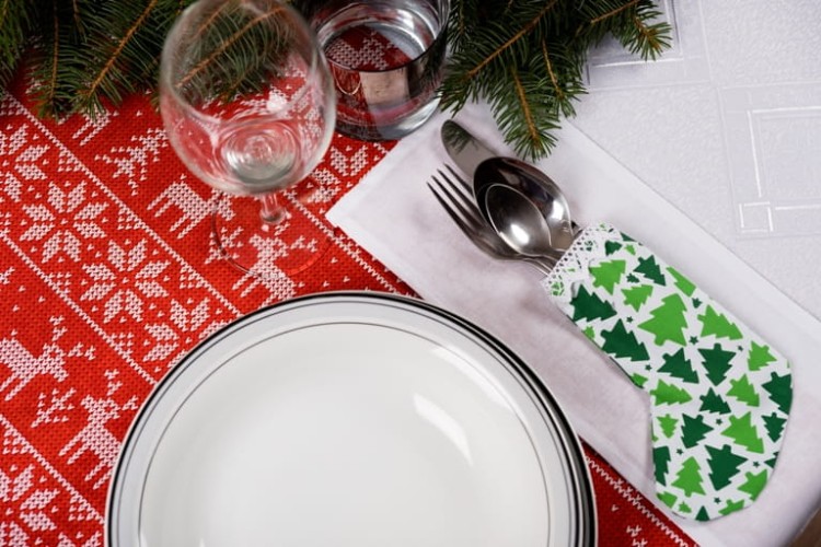 etui na sztućce zielone na Boże Narodzenie