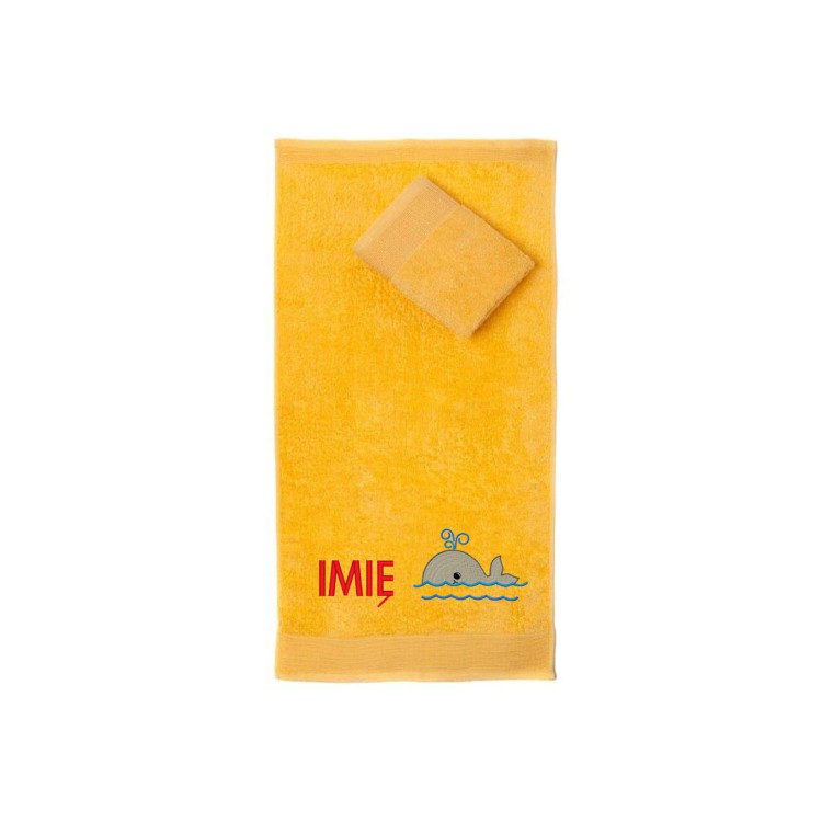 Ręcznik do przedszkola z haftem wieloryba i imieniem dziecka, bawełna premium 500g.