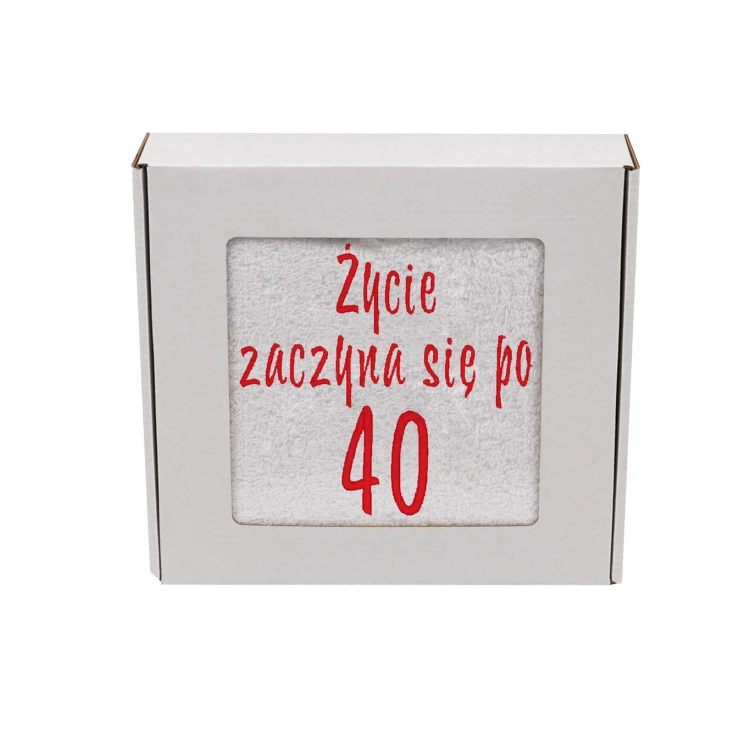 Ręcznik haftem na urodziny