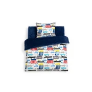 Dwustronny komplet pościeli do przedszkola z wypełnieniem, wzór w autka z personalizowanym haftem imiennym, połączenie bawełny i Velvetu.