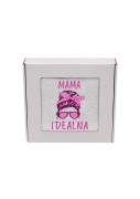 Ręcznik z personalizowanym haftem na Dzień Mamy biały, bawełna frotte 500 g,  zapakowany na prezent w pudełko z okienkiem