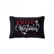Czarna poszewka dekoracyjna na święta z weluru z haftem Merry Christmas
