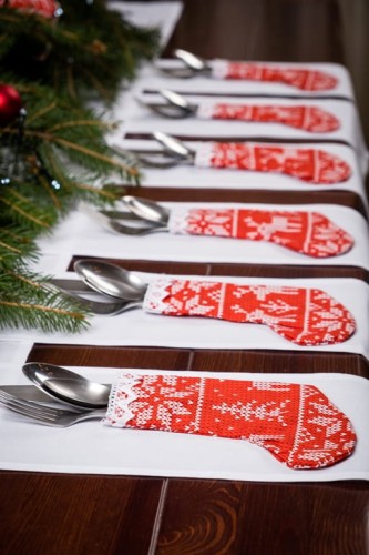 etui na sztućce czerwone na Boże Narodzenie