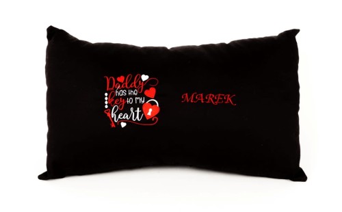 Poduszka z haftem na Dzień Taty.jpg